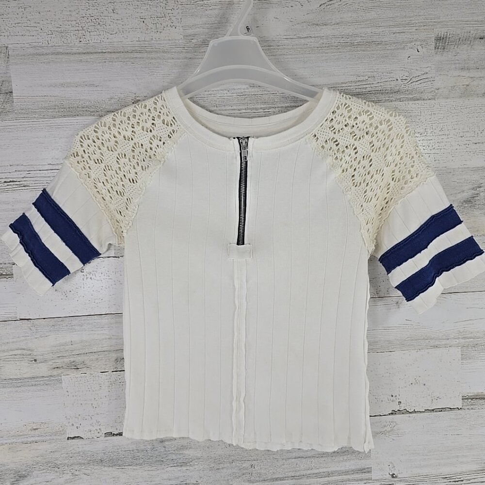 WE THE FREE White Ribbed Lace Shoulder Zip Front Top Medium Sporty Stripe Sleeve